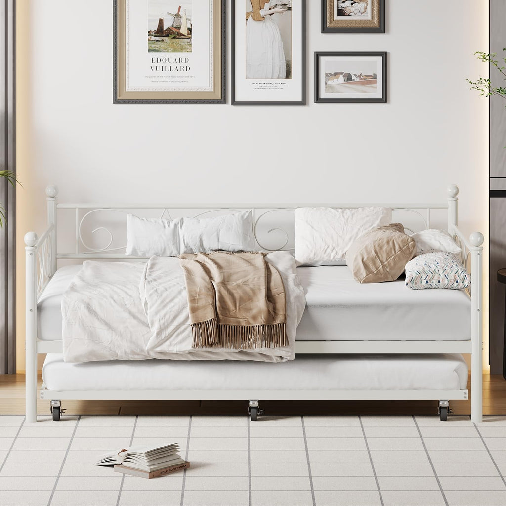 White Twin Daybed with Trundle B68161