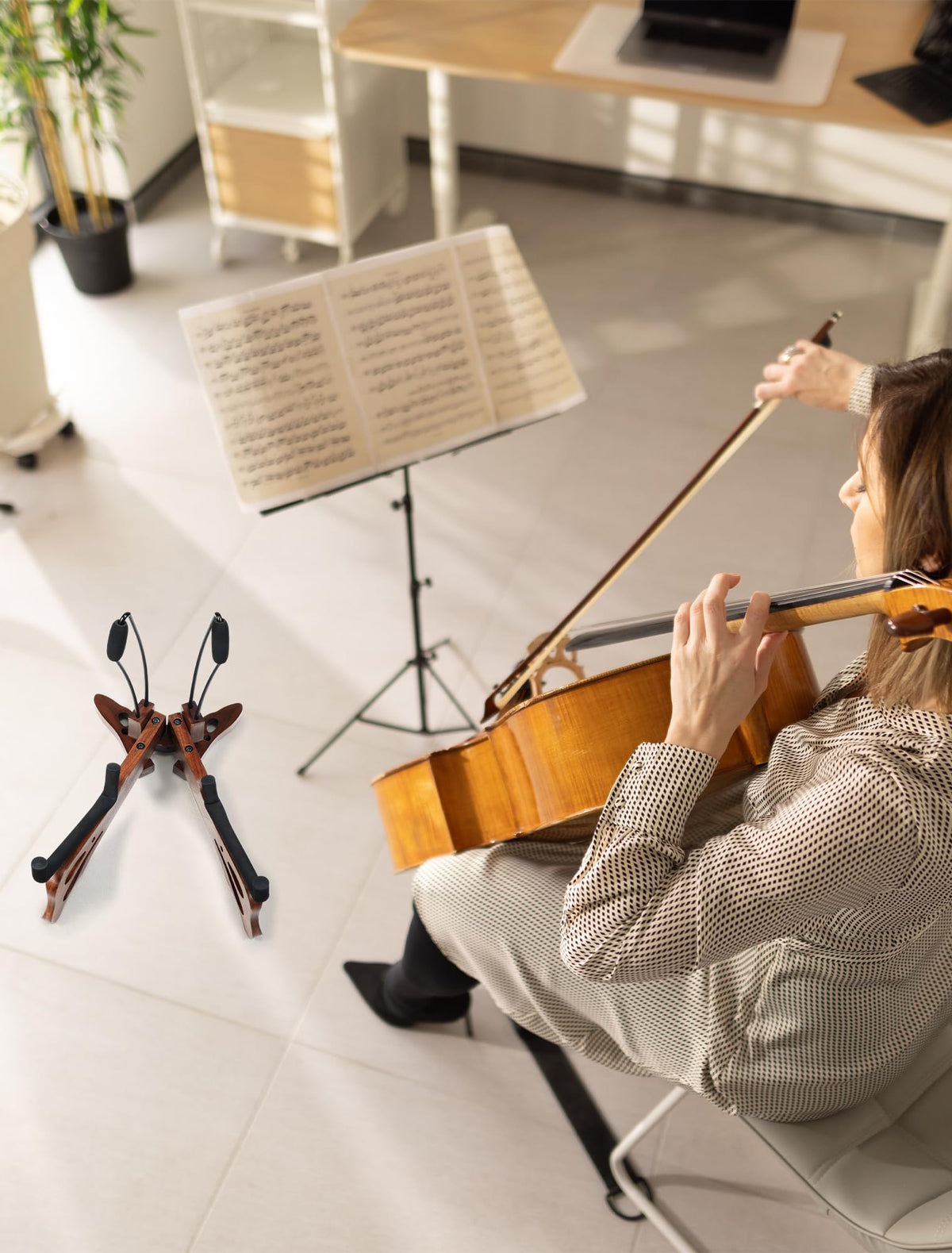 Walnut Cello Stand with Bow Holder O4547