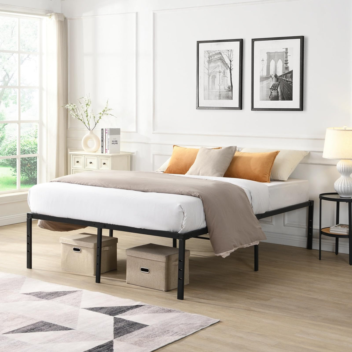 Black Queen Metal Platform Bed Frame O49744