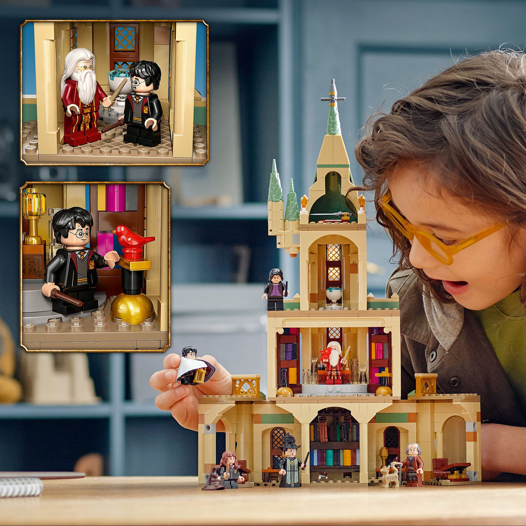 Harry Potter Castle Toy Set with 6 Minifigures Q67634